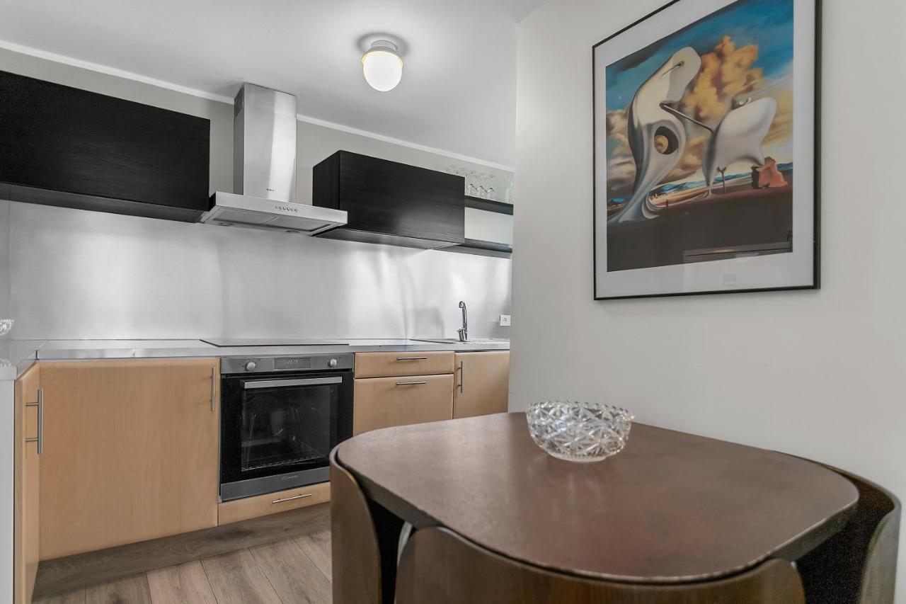 Comfy Reykjavik Apartment Bagian luar foto